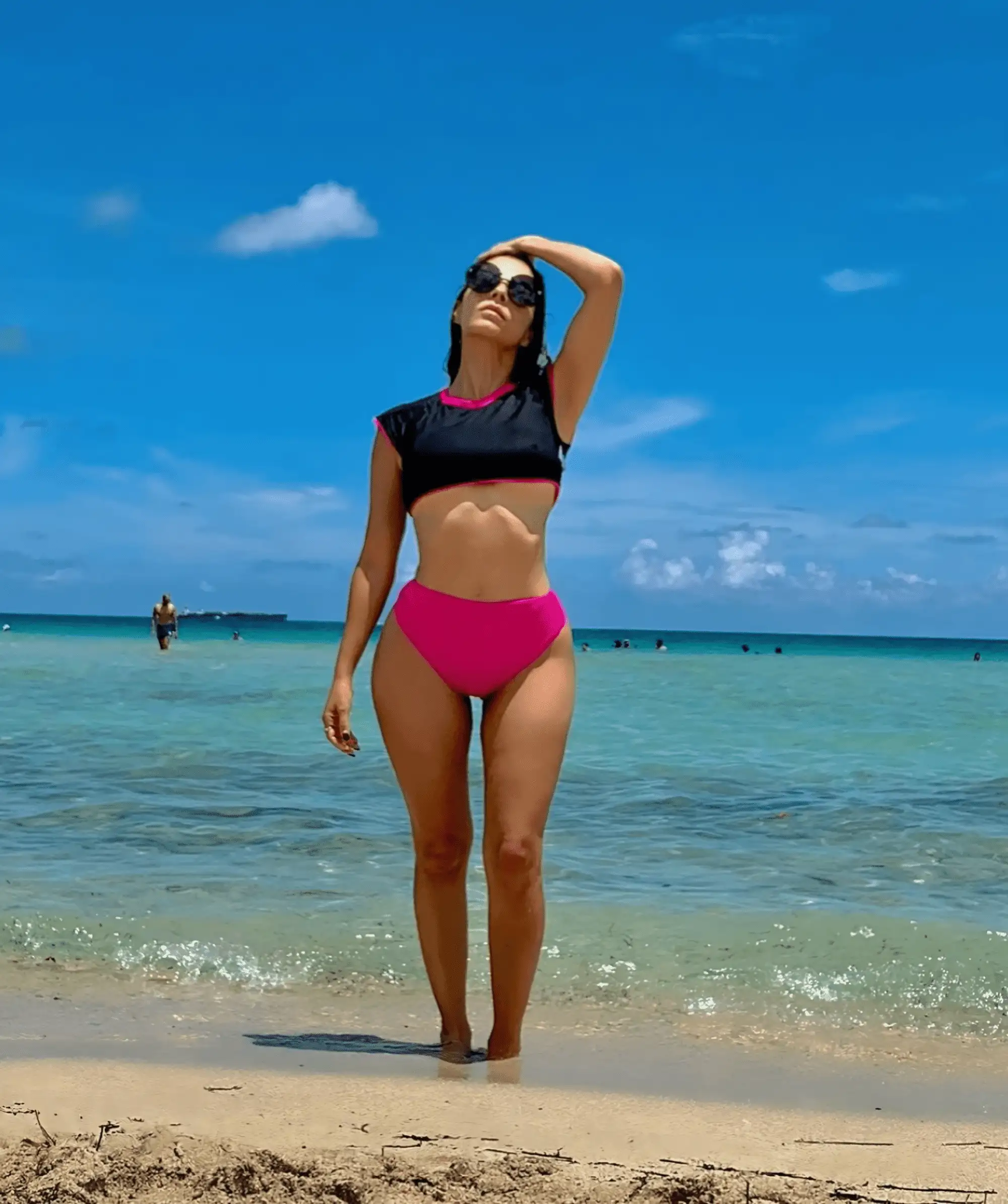 VESTIDO DE BANO HALTER FUCHSIA view 4