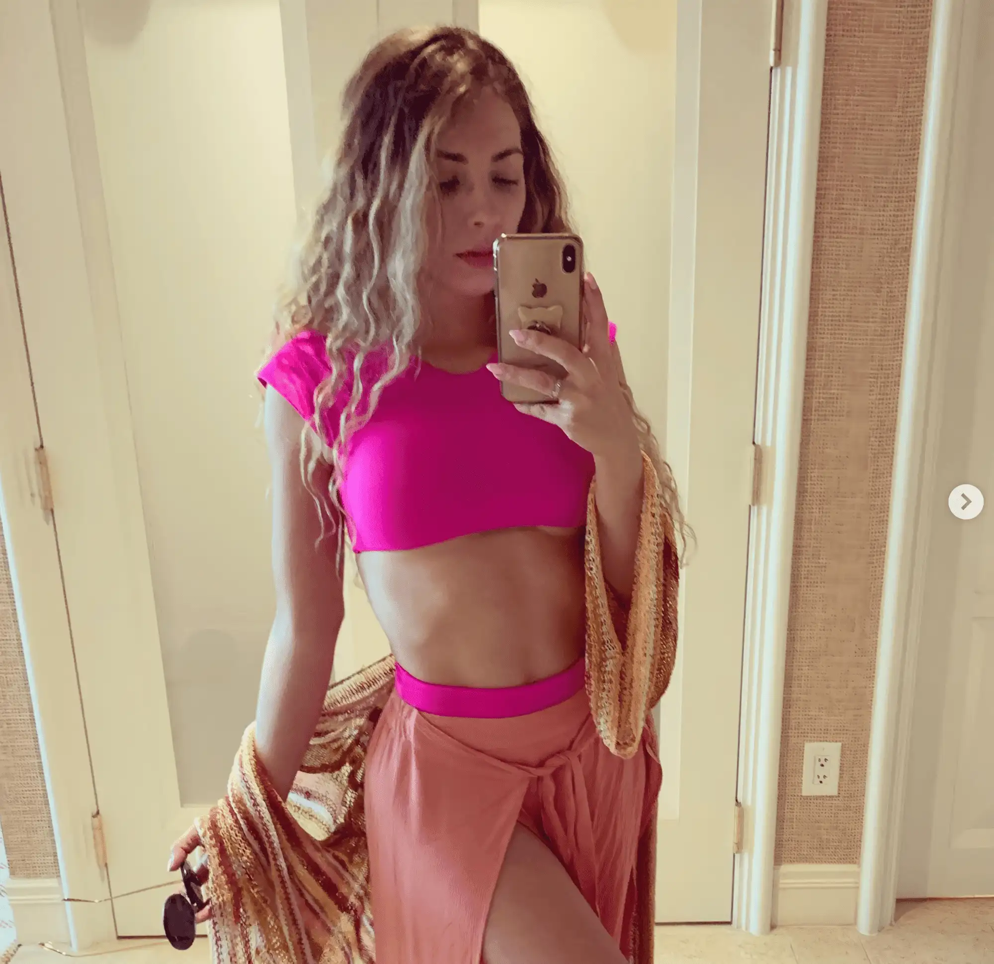 VESTIDO DE BANO HALTER FUCHSIA view 7