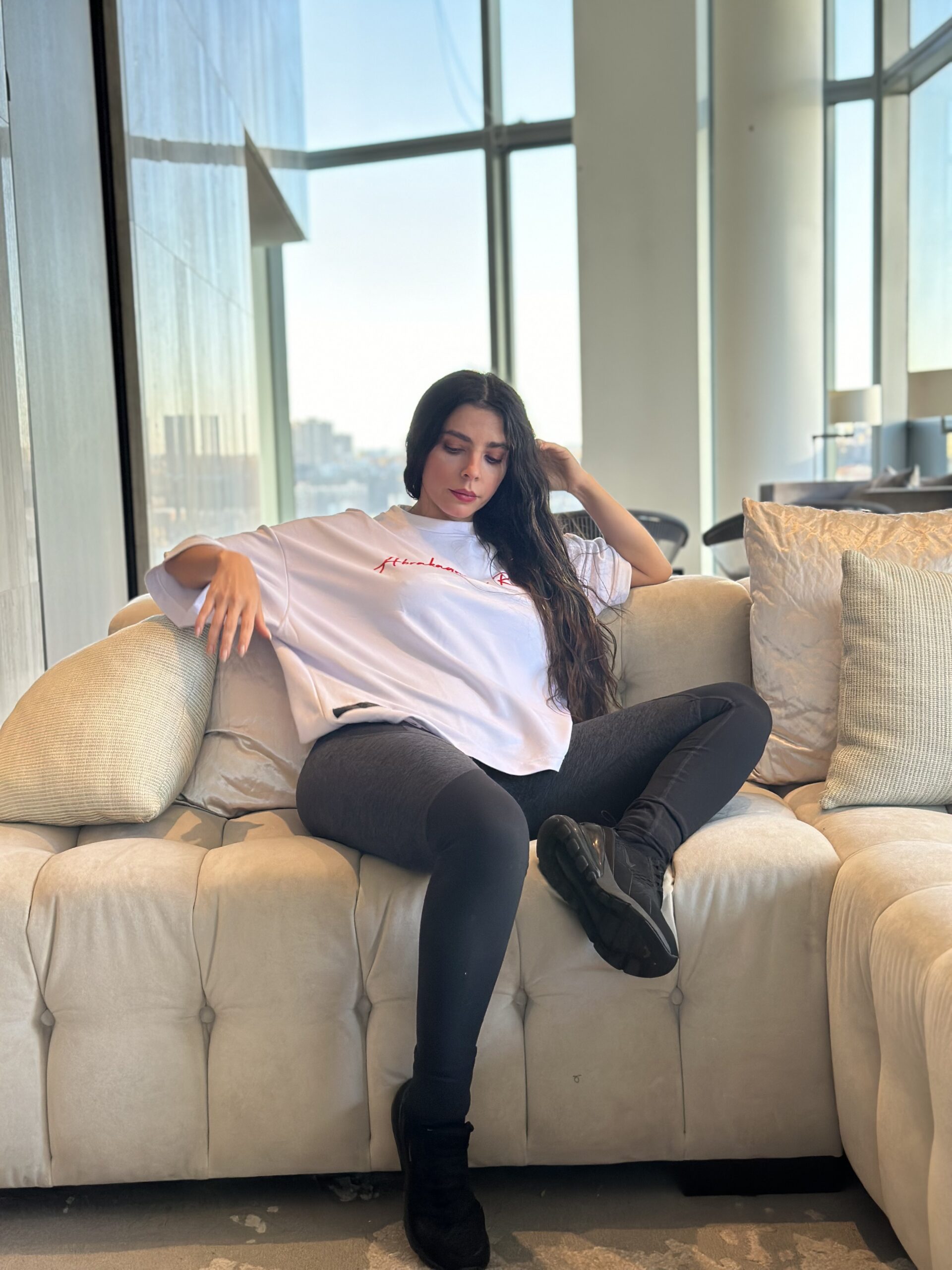 OVERSIZE ABRAKADABRA REALM WHITE view 4