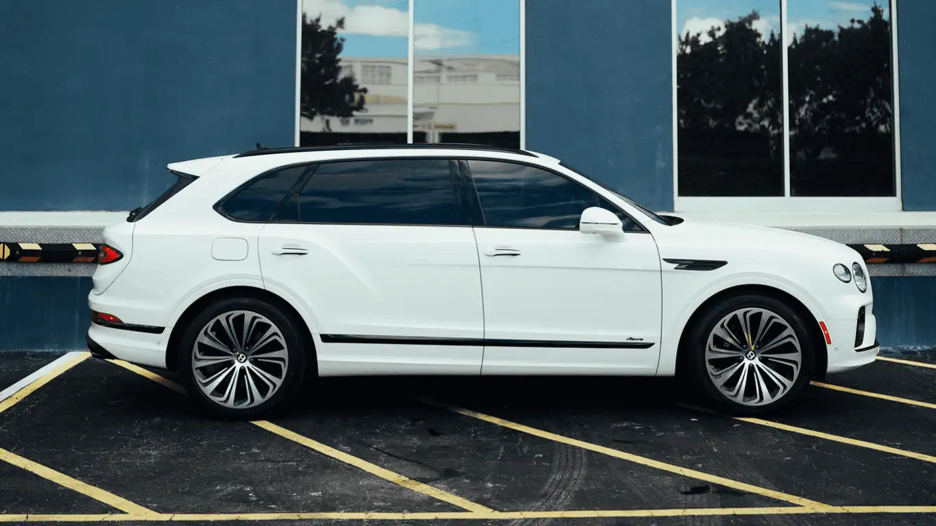 BENTLEY AZURE BENTAYGA - Interior