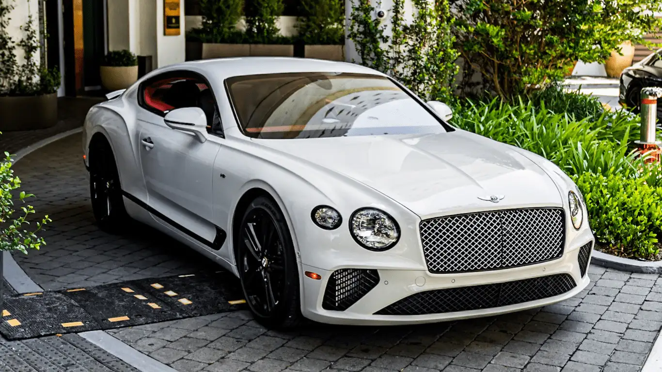 BENTLEY CONTINENTAL GT - Front View
