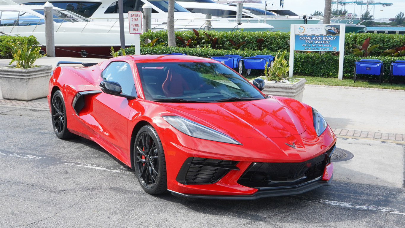 CORVETTE C8 2024 RED - Front View