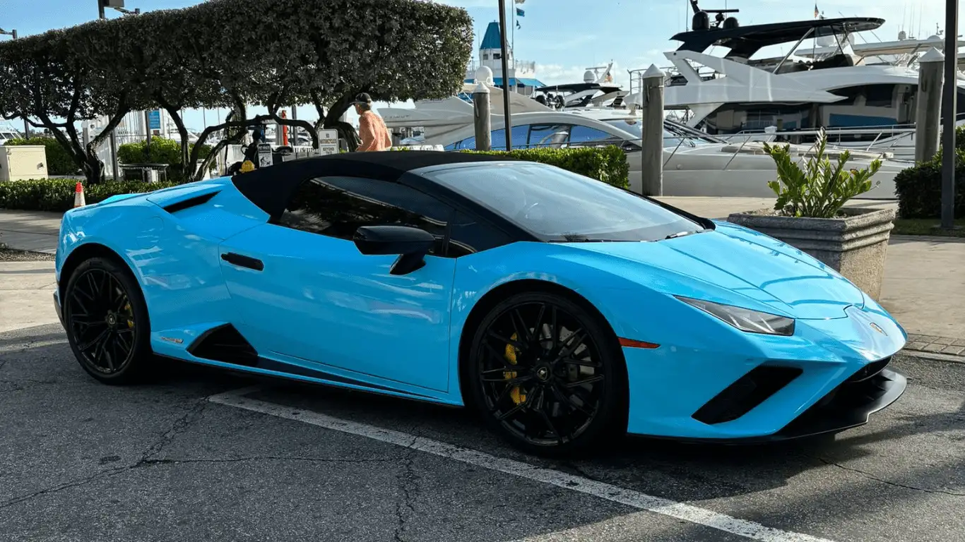 LAMBORGHINI EVO SPYDER BLUE - Front View