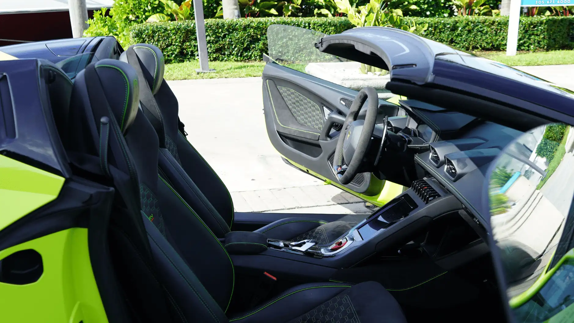 LAMBORGHINI HURACAN EVO GREEN - Photo 5