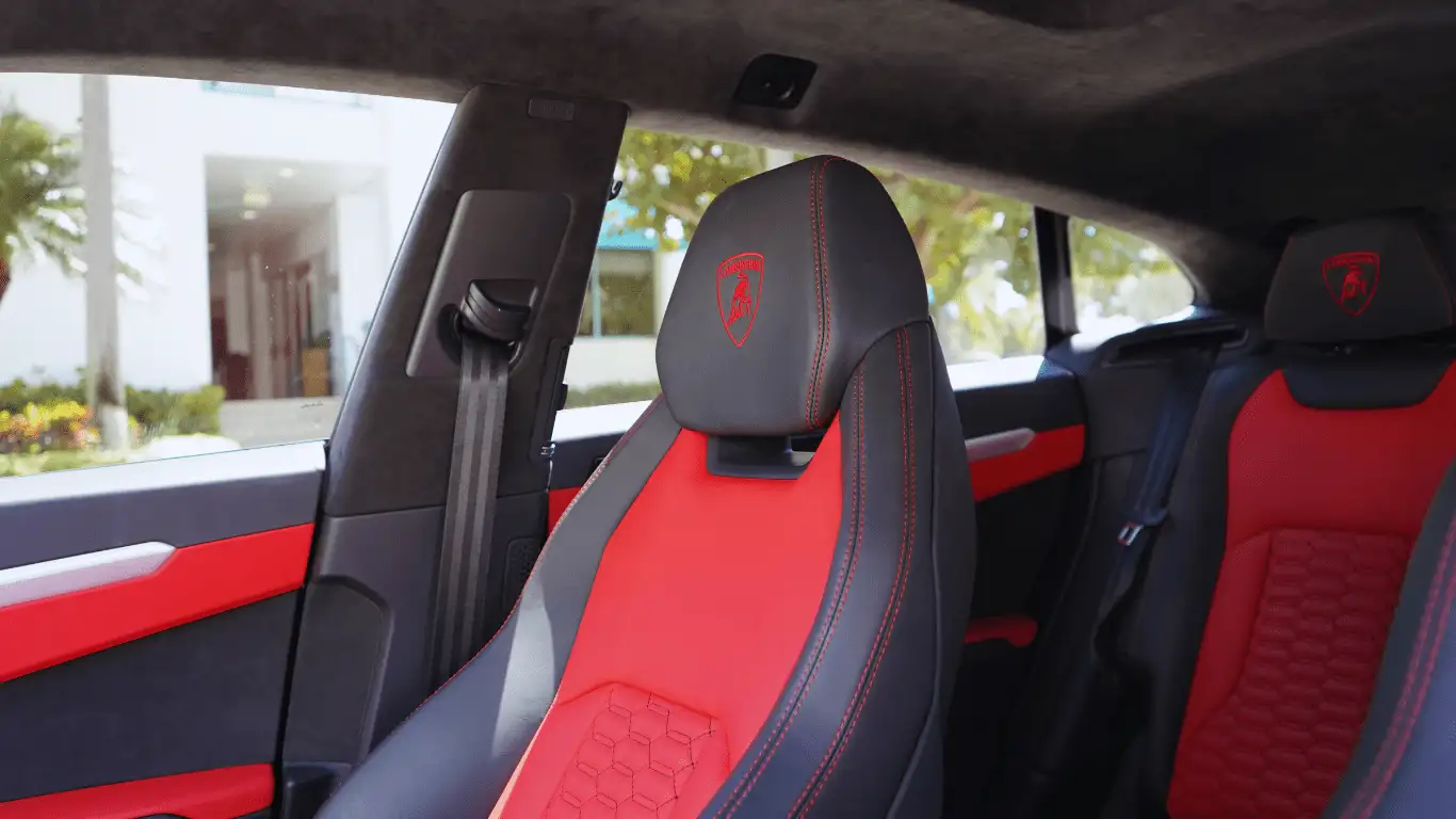 LAMBORGHINI URUS WHITE - Photo 6