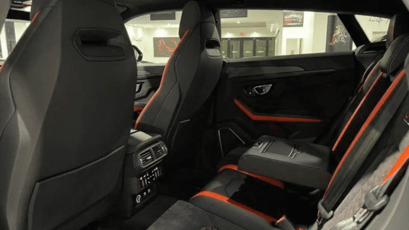 LAMBORGHINI URUS DARK BLACK - Photo 5