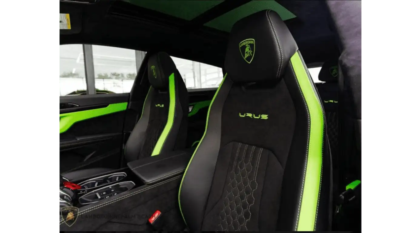 LAMBORGHINI URUS S GREEN - Front View