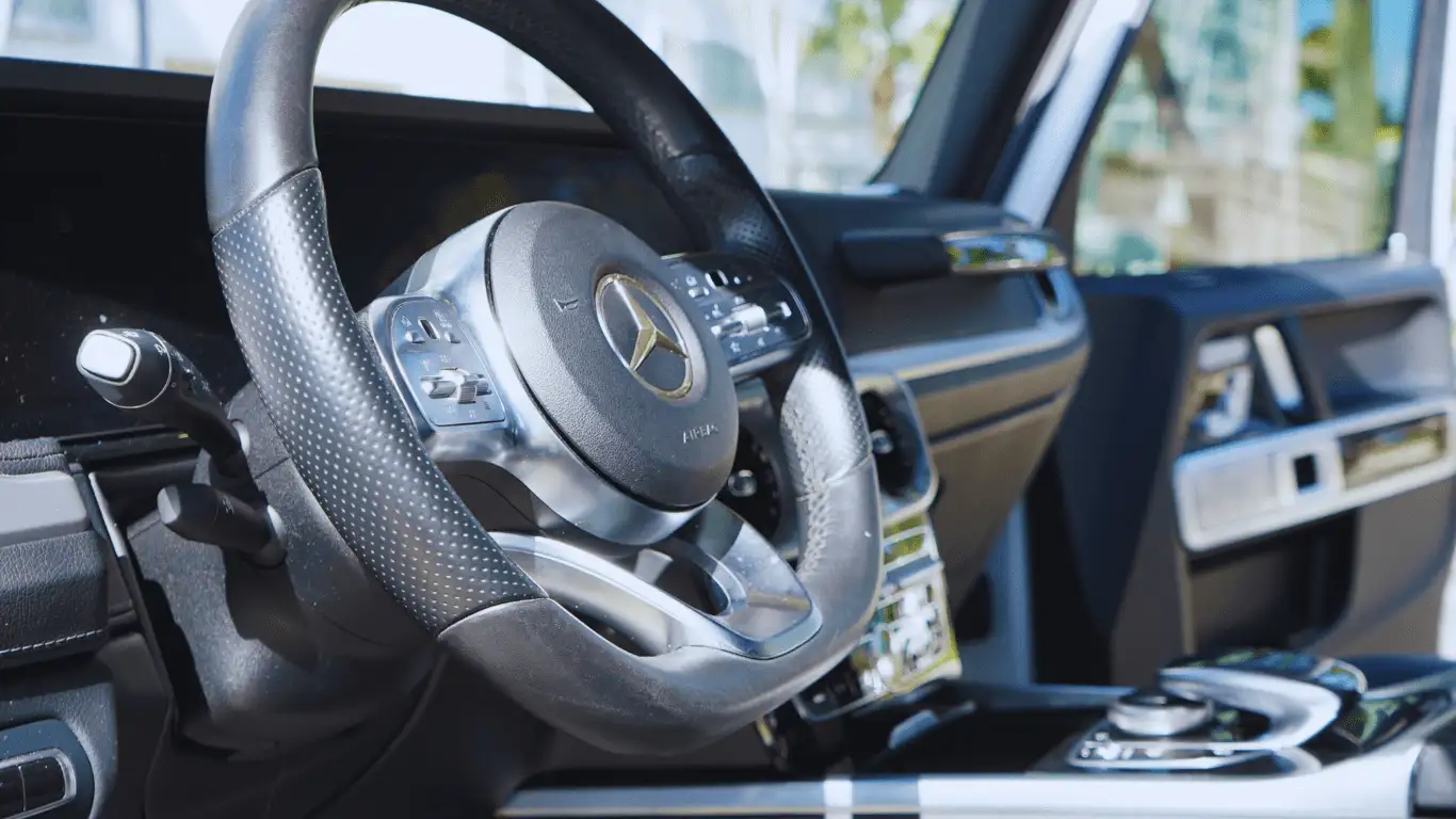 MERCEDES BENZ G550 - Photo 5