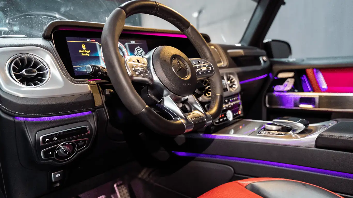 MERCEDES BENZ G63 - Dashboard