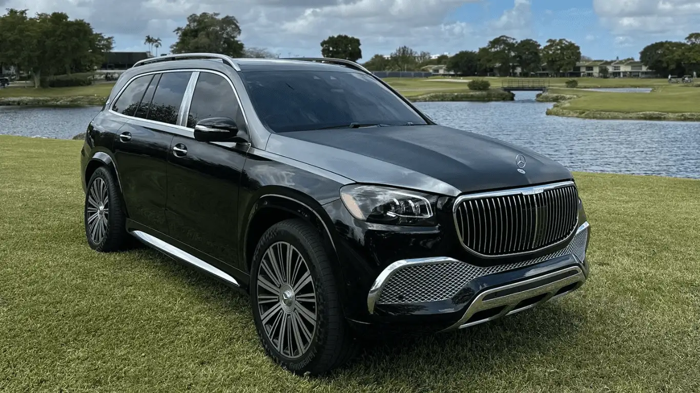 MERCEDES BENZ MAYBACH - Front View