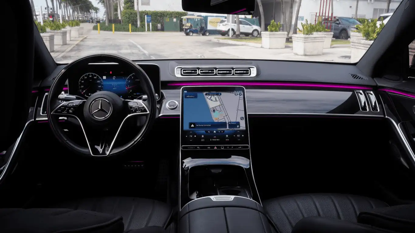 MERCEDES BENZ S580 - Front View