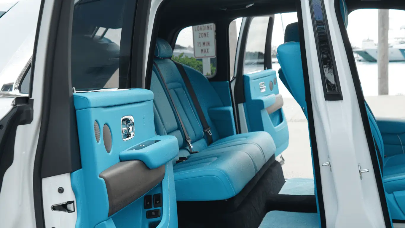 ROLLS ROYCE CULLINAN WHITE - Dashboard