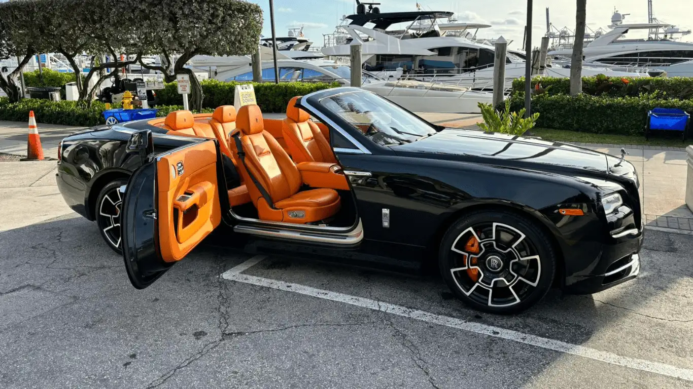 ROLLS ROYCE DAWN - Front View